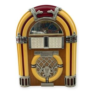 vintage Spirit of St. Louis tabletop jukebox radio and cassette player